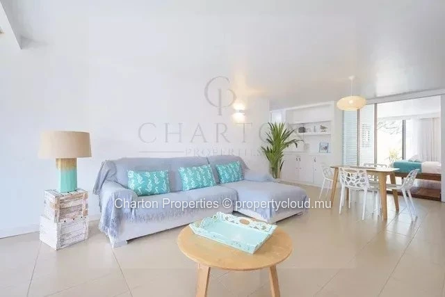 Élégant appartement de 1 chambre en rez-de-jardin à quelques pas des plages de Mont Choisy