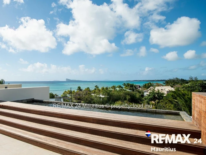 3 Bedroom Apartment At Le Savoy Apartments
