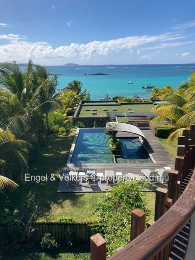 A Breathtaking Penthouse on the Turquoise Lagoon