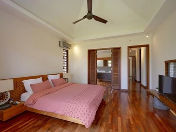 4 Bedroom Villa