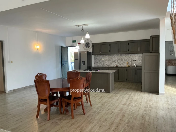 Villa 4 chambres à louer à Chemin 20 Pieds, Grand Baie