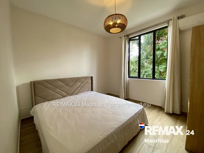 Brand-New Apartment with Views of Greenery