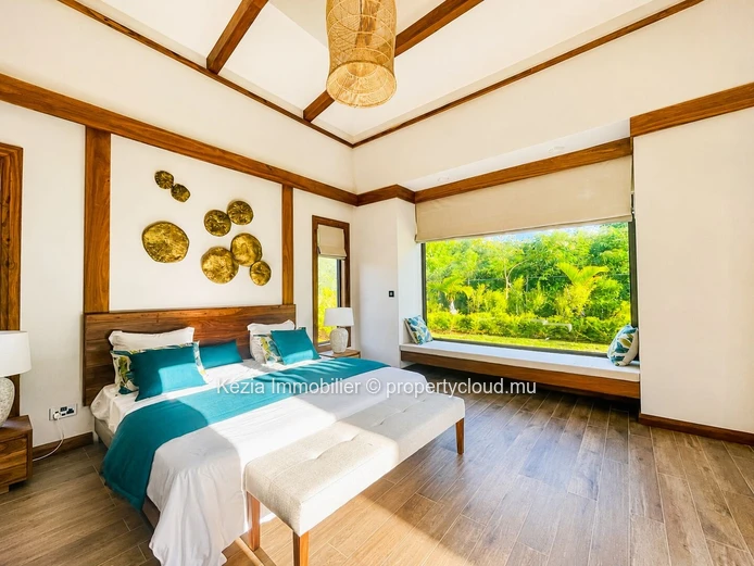 Contemporary Single-Story Villas With A Balinese Spirit