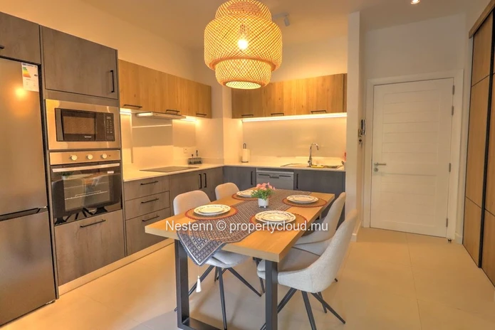 Modern 3-bedroom apartment in Beau Plan, Smart City.