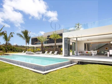 4 Bedroom Villa