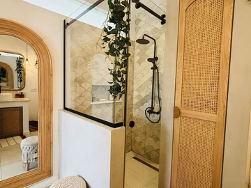 5 Bedroom Townhouse, Duplex