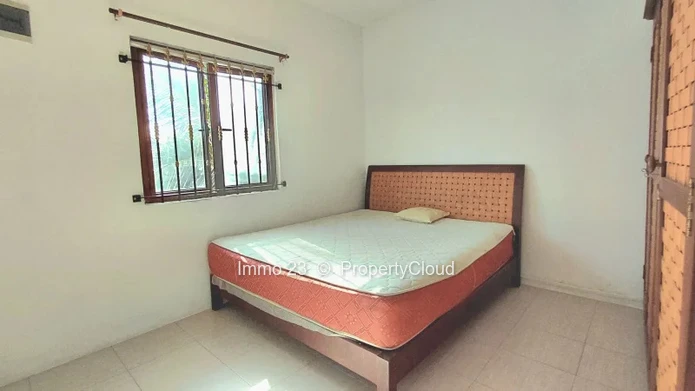 House / Villa - 4 bedrooms - Albion - Ref. MA100260VE