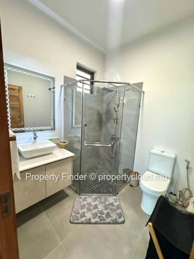 3 Bedroom Apartment For Rent - Flic En Flac 
