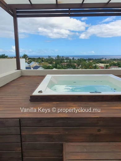 Location Long Terme -Penthouse avec Rooftop Tamarin