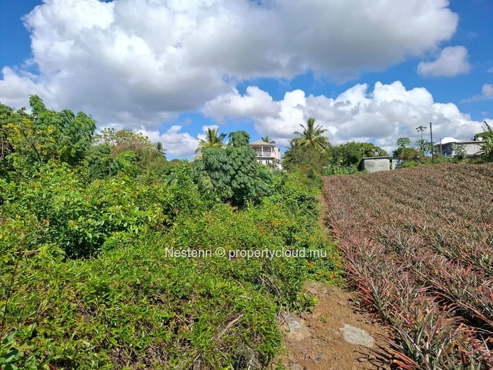 683.6 m² Land in Belle Mare – 5-Minute Drive to Public Beach