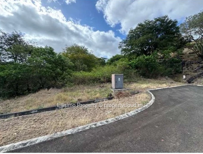 For Sale – Exceptional Plot in a Highly Sought-After Estate in Rivière Noire