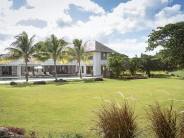 5 Bedroom Villa