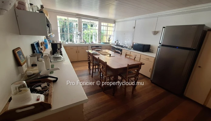 Maison à vendre à Grand Baie - Charmante demeure de style créole dans un véritable havre de paix