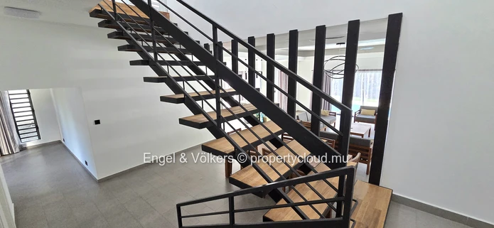 Elegant Fully Furnished 4-Bedroom Villa in the Heart of Pereybere