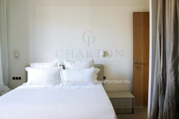 Contemporary 4-bedroom villa with a pool in a stunning natural setting in private Tamarin