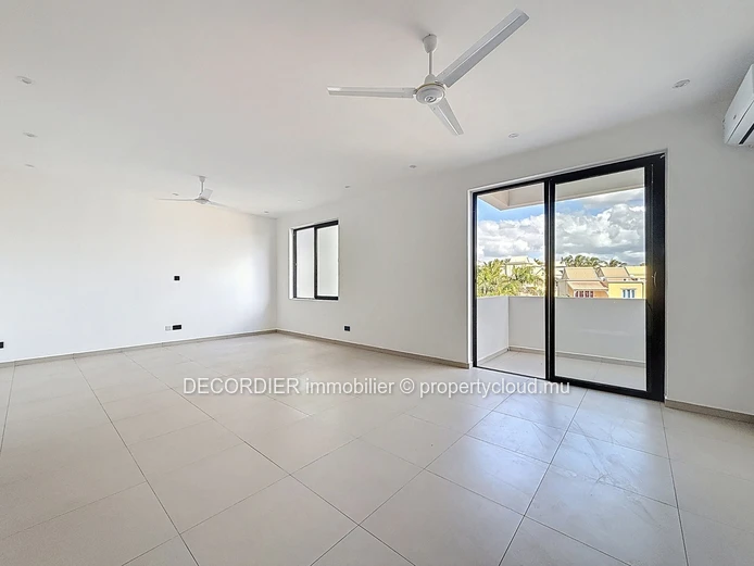 Modern apartment in Albion