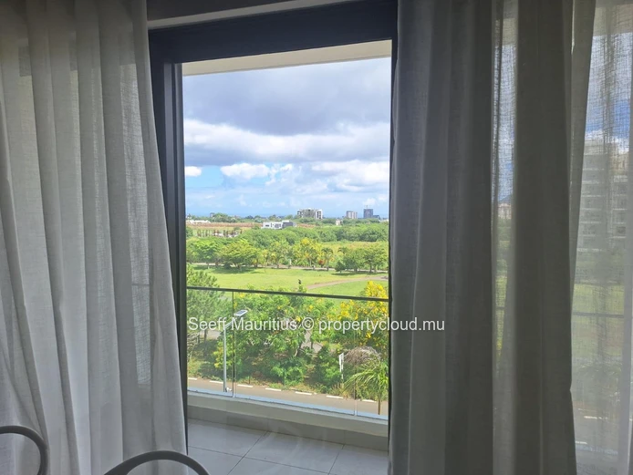 Élégant Appartement avec Vue Sur Parc