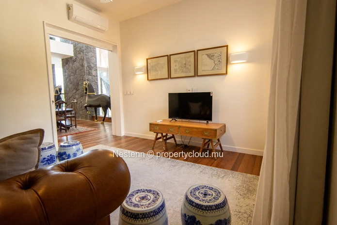 Modern triplex villa with 4 bedrooms