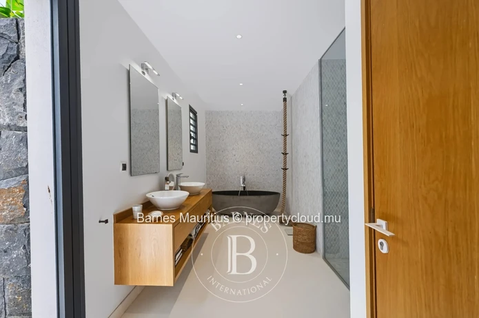 TAMARIN - Adresse d’Exception, une Villa Unique - 5 Chambres