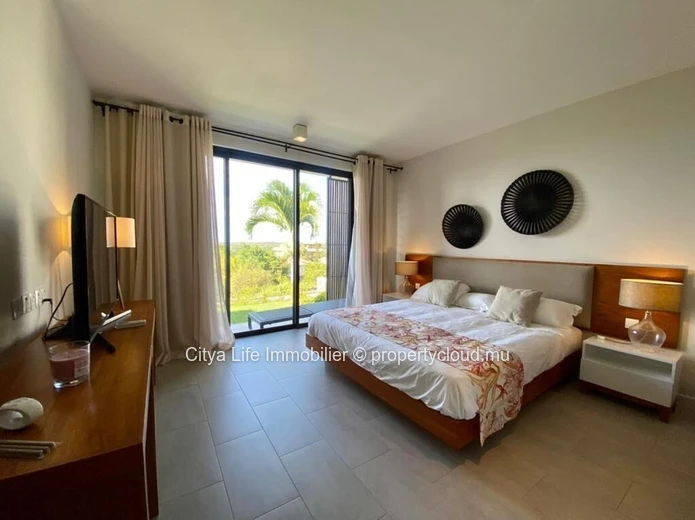 Élégant duplex meublé avec vue mer et montagne – Tamarin