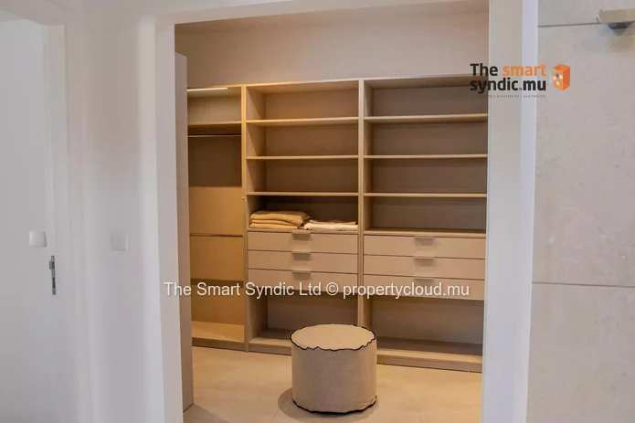 Penthouse d’exception à vendre – Élégance, espace et vue panoramique