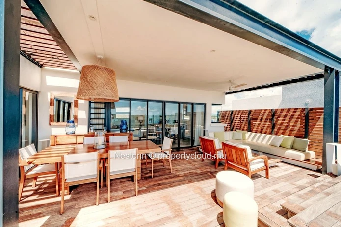 Superbe penthouse de 4 chambres avec vue mer
