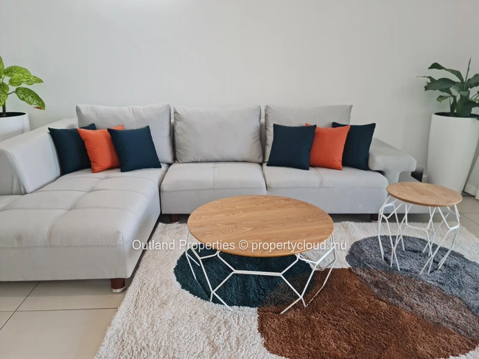 Magnifique appartement récemment rénové 3 chambres, avec piscine