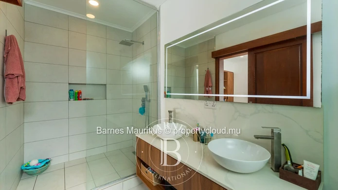 POINTE AUX CANONNIERS – Appartement d'Exception avec Vue Mer – 3 Chambres