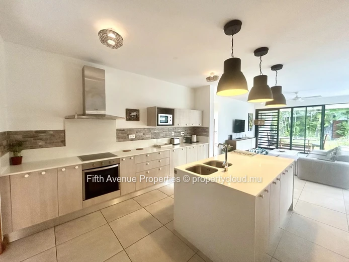 BLACK RIVER - 4 Bedrooms villa with mountain views