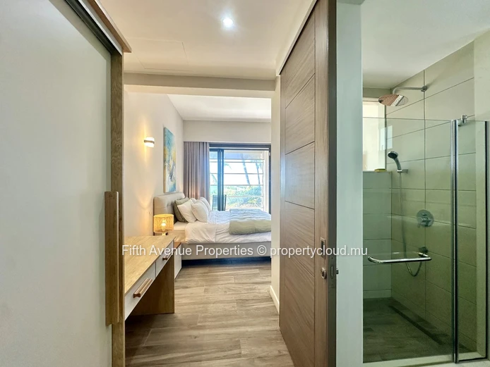 Belle Mare – Magnifique appartement pieds dans l’eau