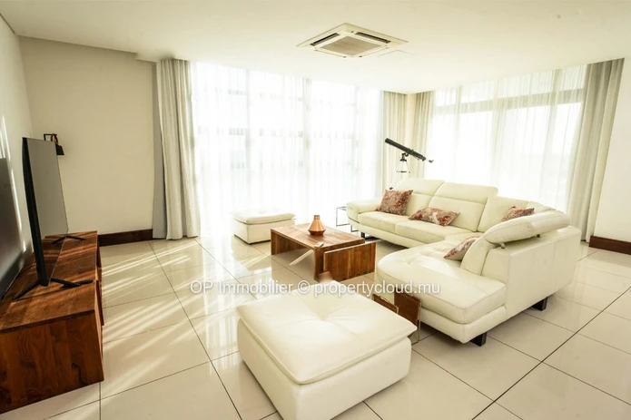 Appartement de 245 m² avec piscine à vendre à Grand Baie
