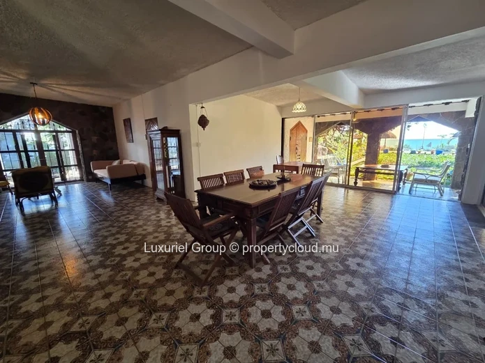 Calodyne – Family Villa For Rent