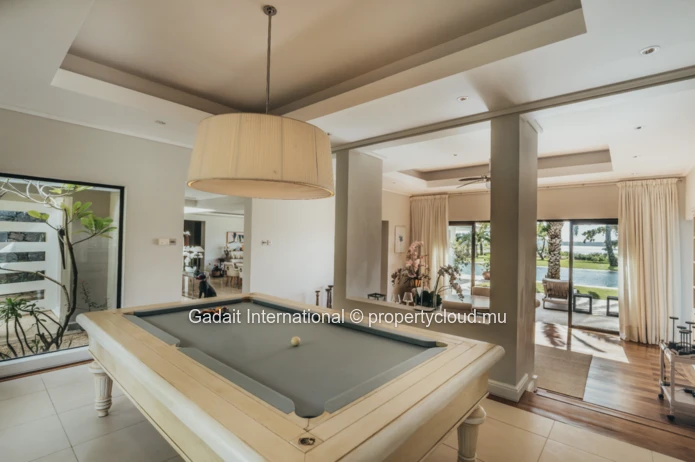 Magnifique villa avec vue sur mer et golf à vendre à Anahita Golf Resort, île Maurice