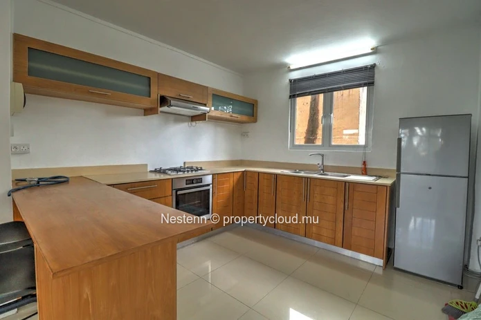 3 bedroom apartment for rent in Curepipe 