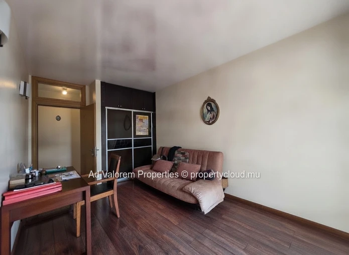 Apartment For Sale In Quatre Bornes