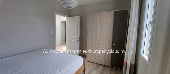 A LOUER - Joli duplex de 3 chambres avec jardin privatif au cœur de Moka (Mandat exclusif)