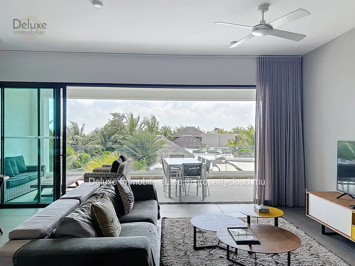 Luxurious 3-BR Apartment in Grand Gaube with Pool Access