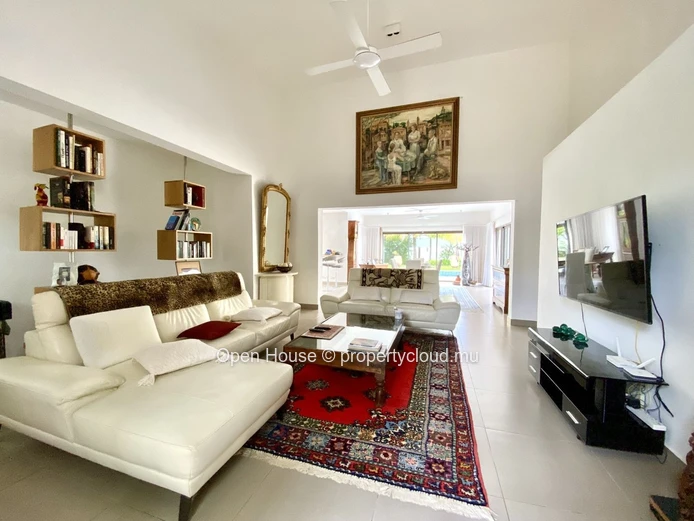 Modern villa in Grand Baie