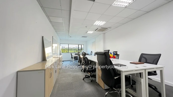Fitted 243 m² Office Space in Ebene Cybercity