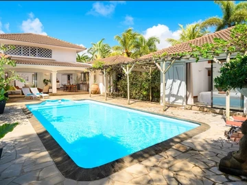 4 Bedroom Villa