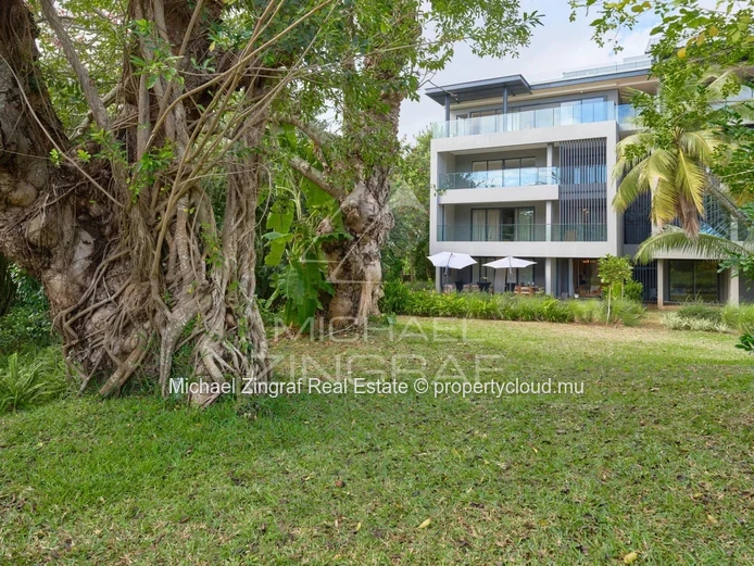 Élégance & Art de Vivre – Appartement 4 Chambres avec Jardin Privatif - Belle Vue