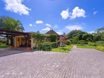 4 Bedroom Villa