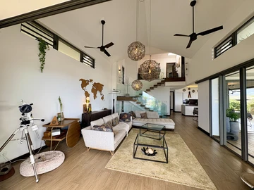 4 Bedroom Villa