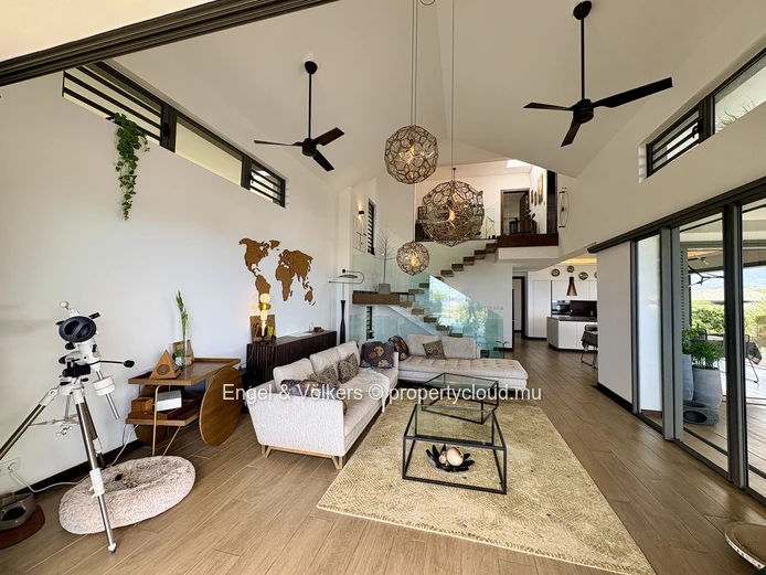 FOR SALE - Exceptional Private Villa with Uninterrupted Panoramic Views in Black River