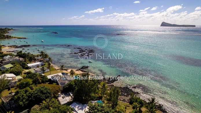 Cap Malheureux - Apartment with lagoon view, 30 meters from its private beach