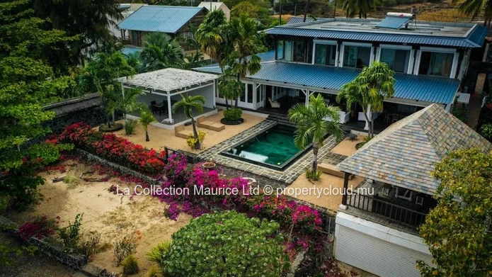 Villa I Tamarin I Beachfront