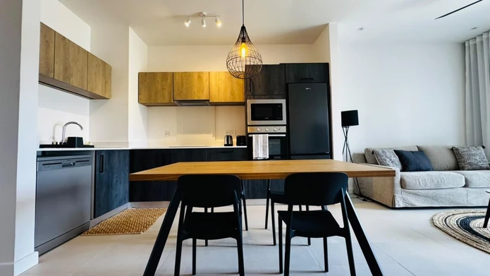 Stylish 1-Bedroom Apartment | Modern Living in Indigo Village, Beau Plan