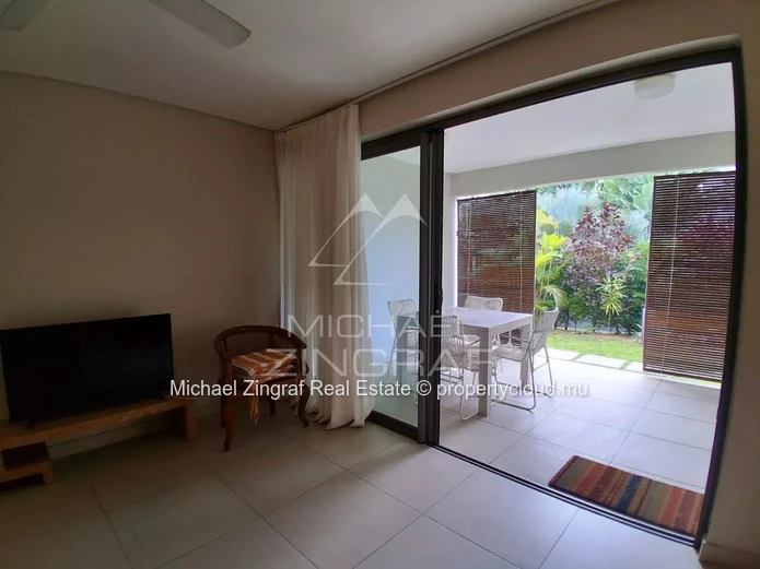 1-Bedroom Duplex with Direct Beach Access – Pereybere