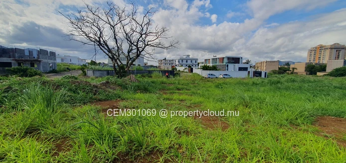 Terrain résidentiel de 22.51 Perches à vendre, Sodnac