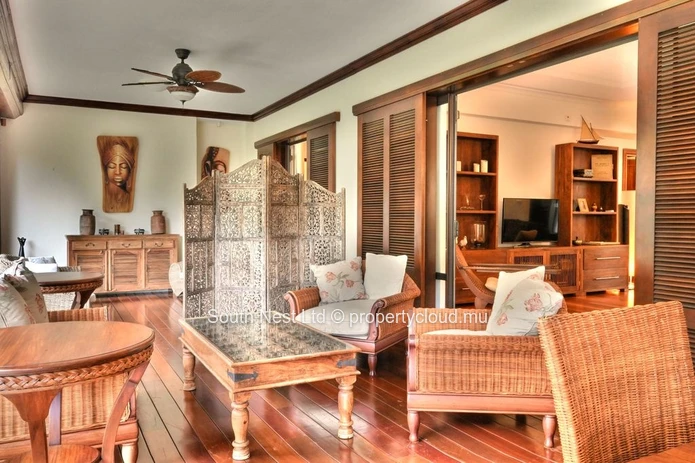 Villa de Prestige dans un Domaine Golfique à Tamarin | Piscine Privée & Vue Montagne
